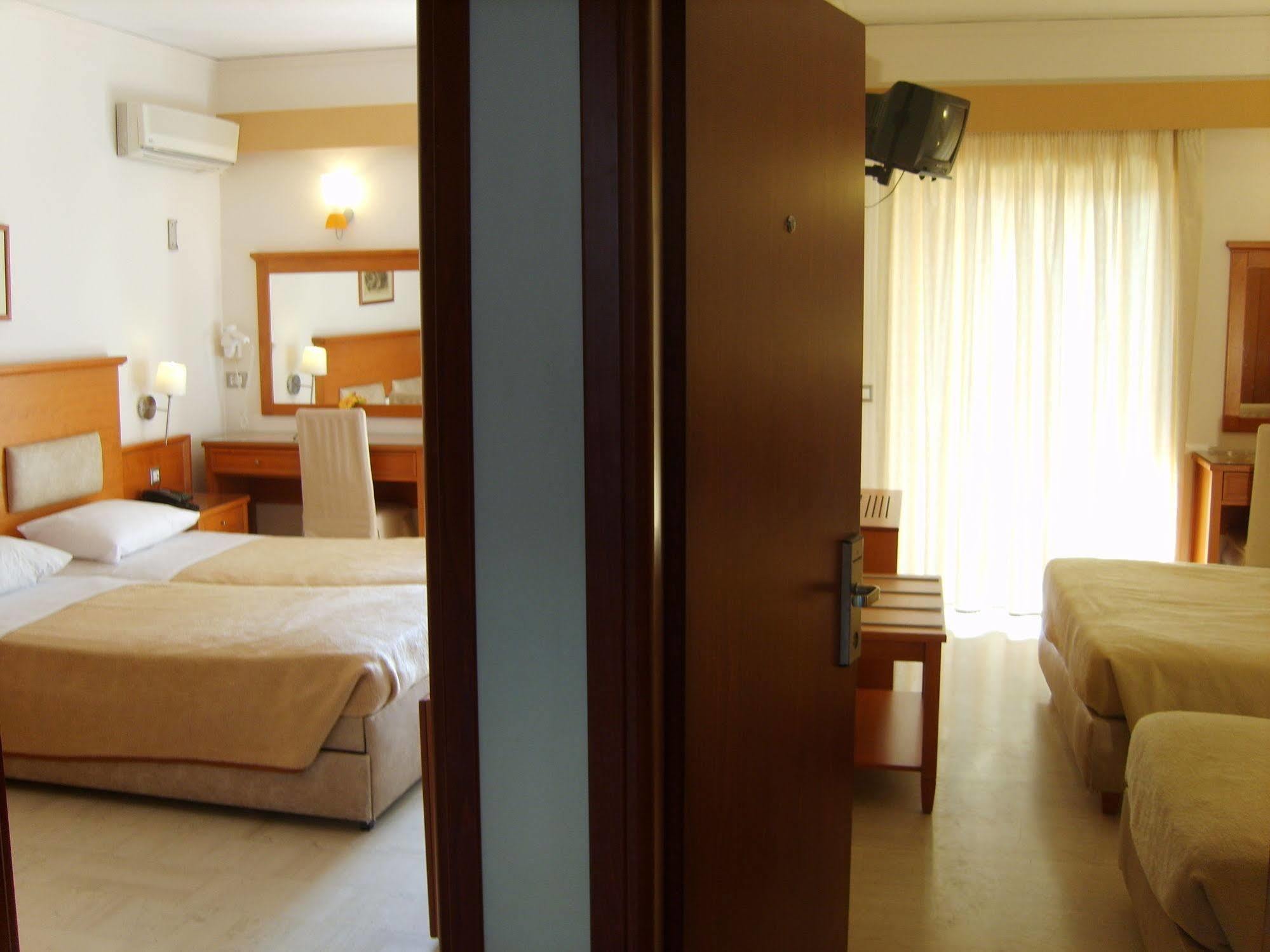 Paradise Lost Hotel-Apartments Toló Kültér fotó